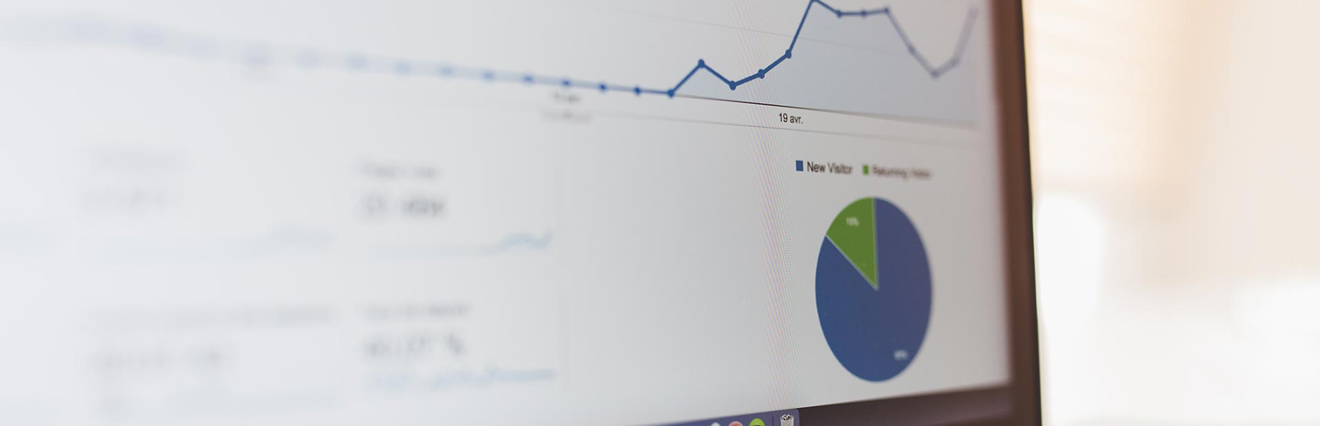 Legal SEO Hero Background