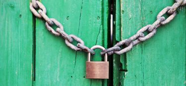 Picture of lock on a chain