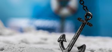 image of an anchor, anchor text important for SEO